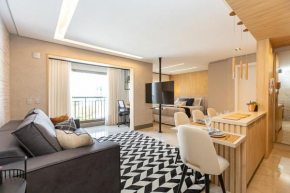 Luxuoso Apt Batel - 4 Minutos do Shopping Pátio Batel c/ Garagem, Piscina, Sauna e Academia